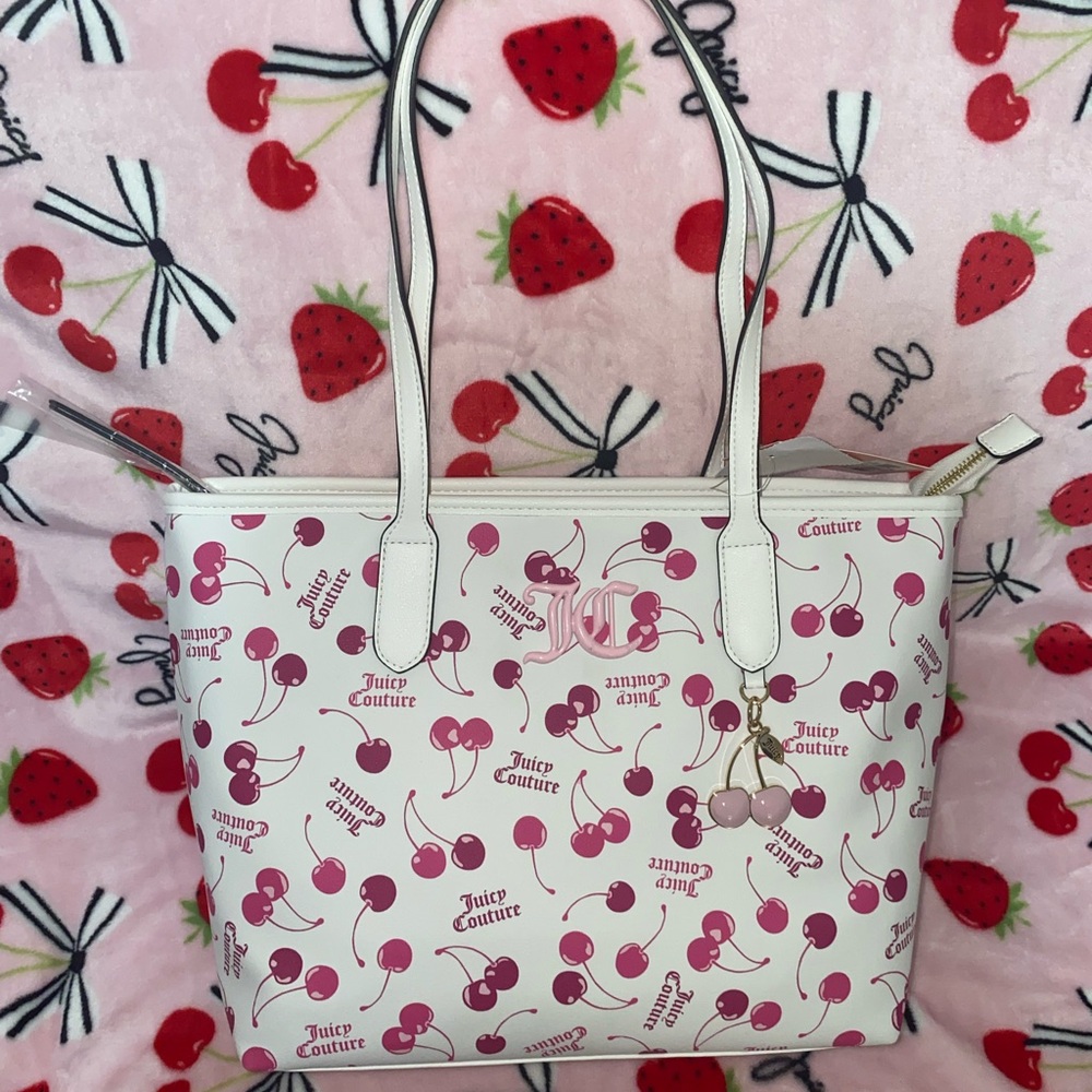 🍒🩷🍒Juicy 🍒🩷🍒NEW!!!!Couture Pink Cherry Tote Bag